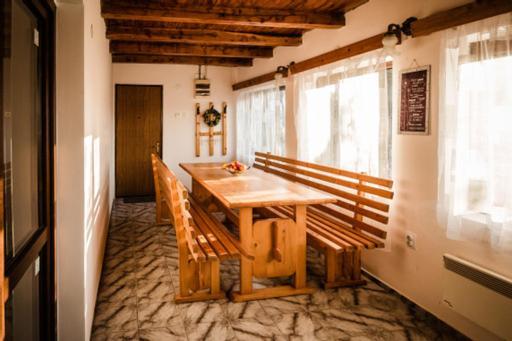 Casa Adelina Villa Valea Lunga-Cricov Exteriör bild